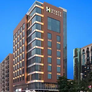Hyatt Place Baniyas Square 4* Dubai